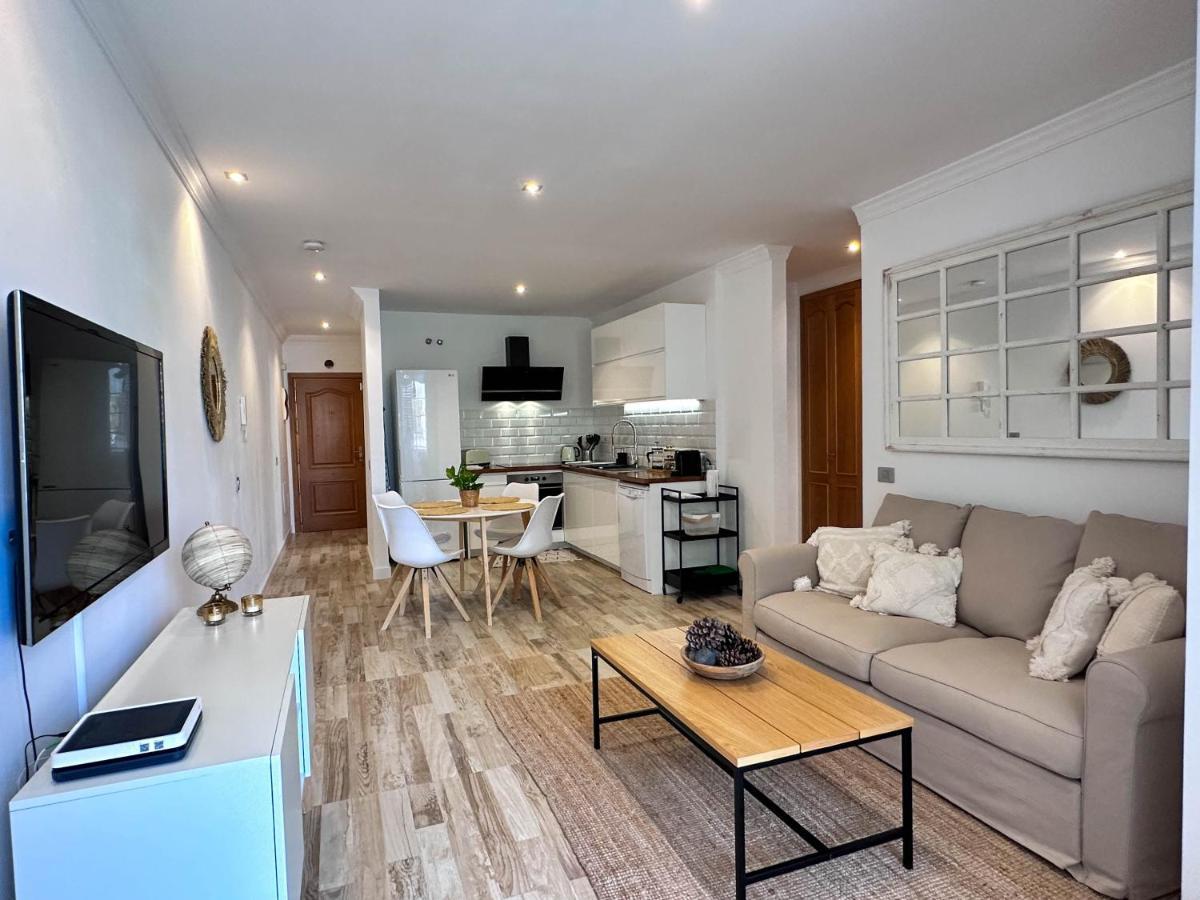 Casa Elsa With Free Parking Apartment Los Abrigos Exterior photo
