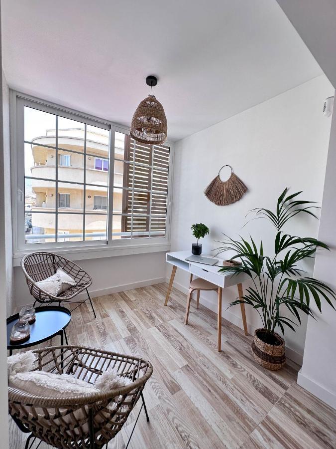 Casa Elsa With Free Parking Apartment Los Abrigos Exterior photo